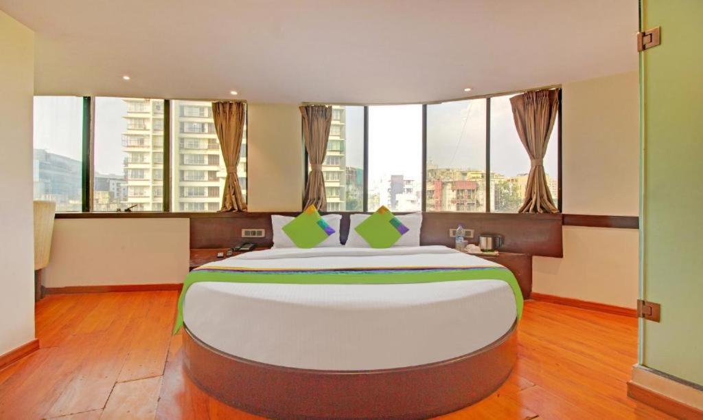Hotel Pacific By Bestays Mumbai Exterior photo